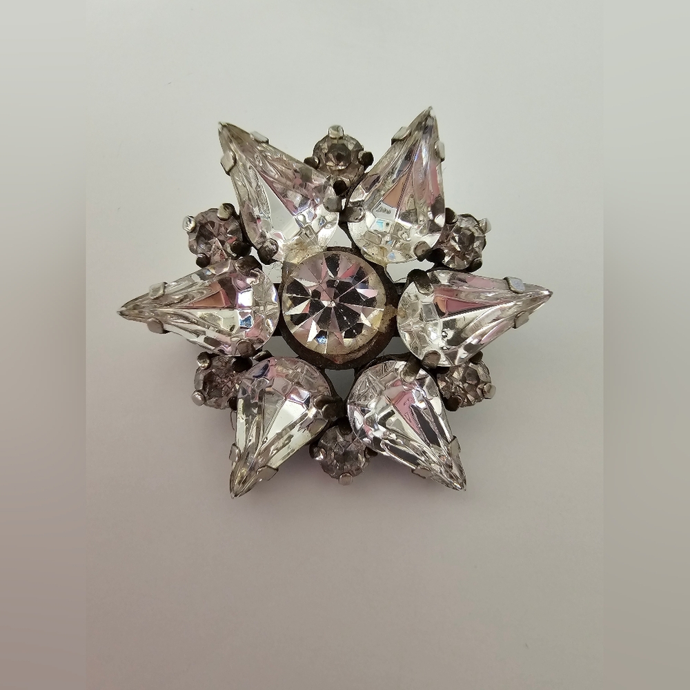 Vintage Starburst Brooch Clear Rhinestone Mid Century Modern MCM Atomic Sunburst